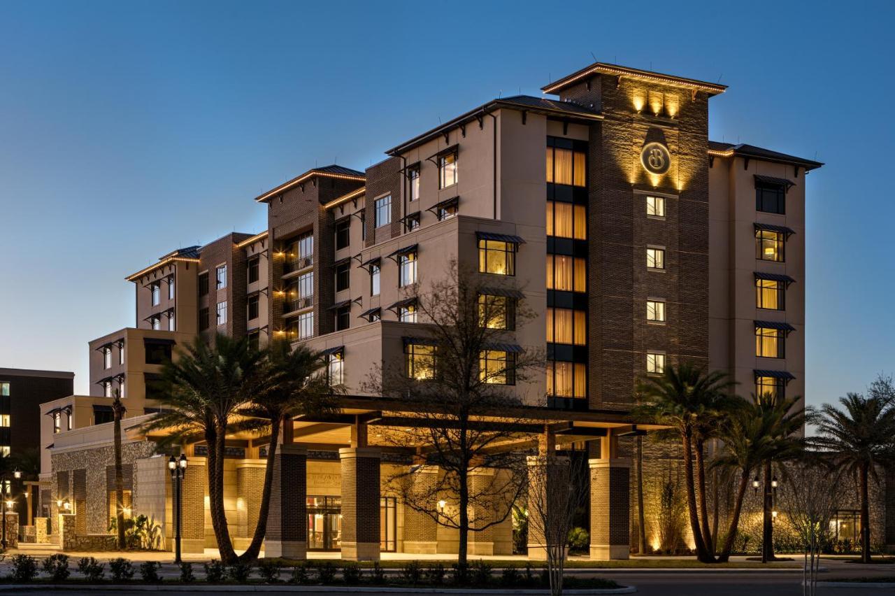 דה וילאג'ס The Brownwood Hotel & Spa מראה חיצוני תמונה