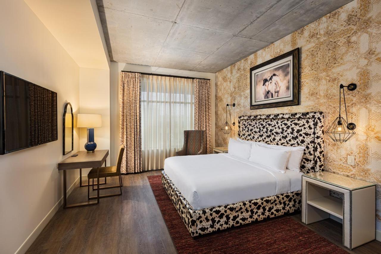 דה וילאג'ס The Brownwood Hotel & Spa מראה חיצוני תמונה