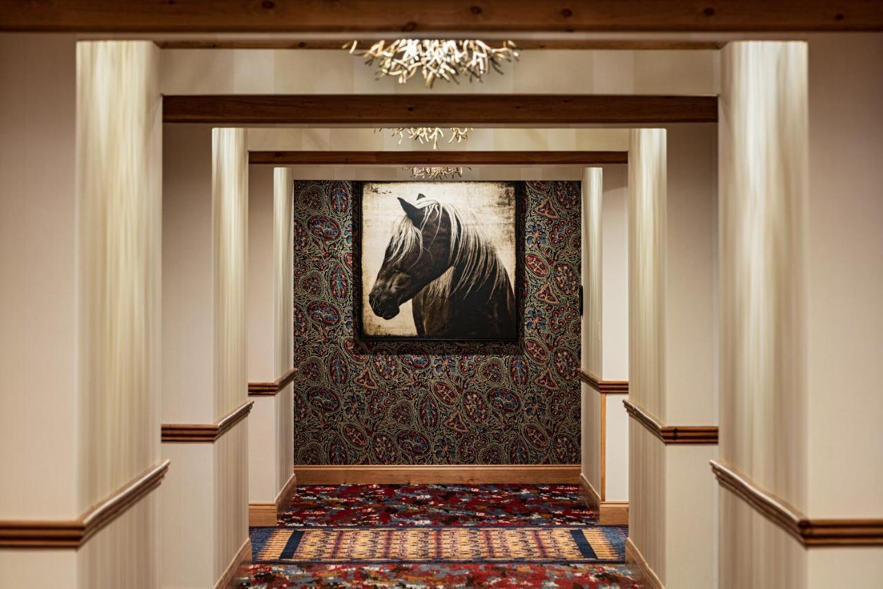 דה וילאג'ס The Brownwood Hotel & Spa מראה חיצוני תמונה