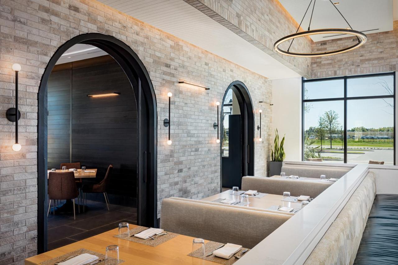 דה וילאג'ס The Brownwood Hotel & Spa מראה חיצוני תמונה